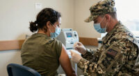 US military requires flu vaccine for some after outbreak in Texas training center